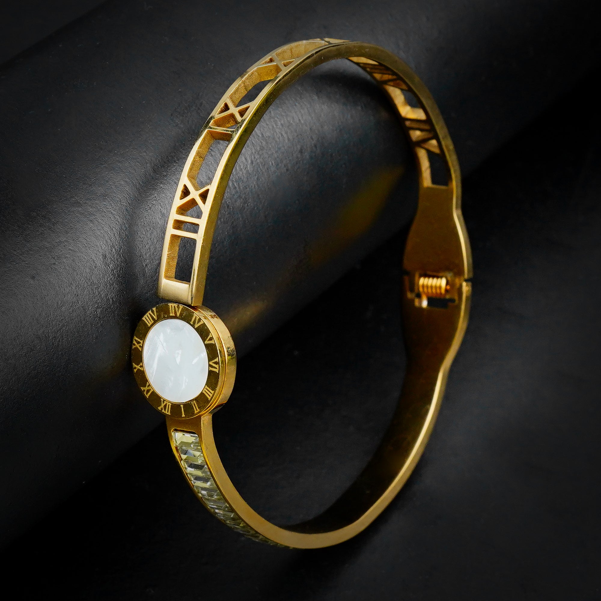 Golden Roman Numeral Bangle