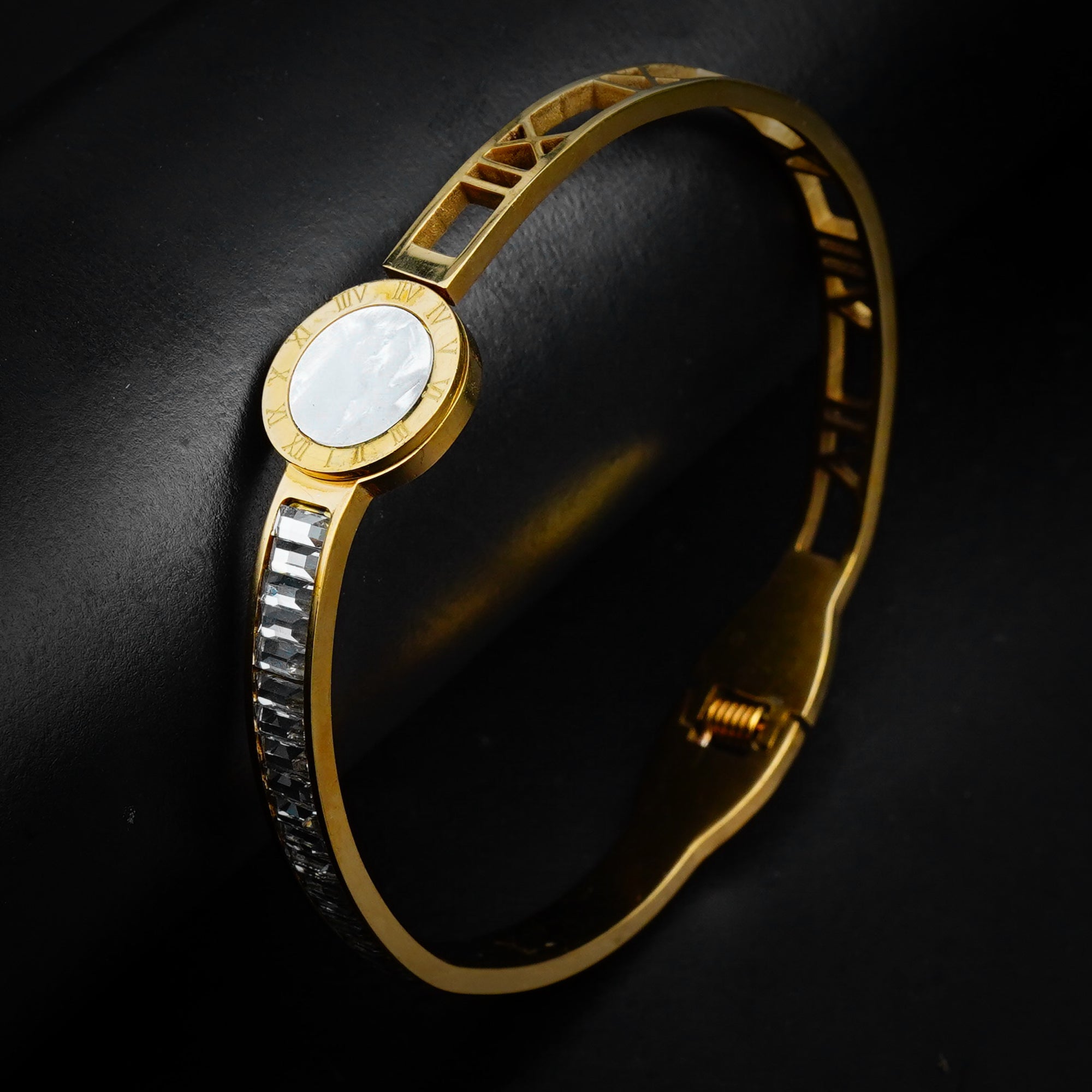 Golden Roman Numeral Bangle