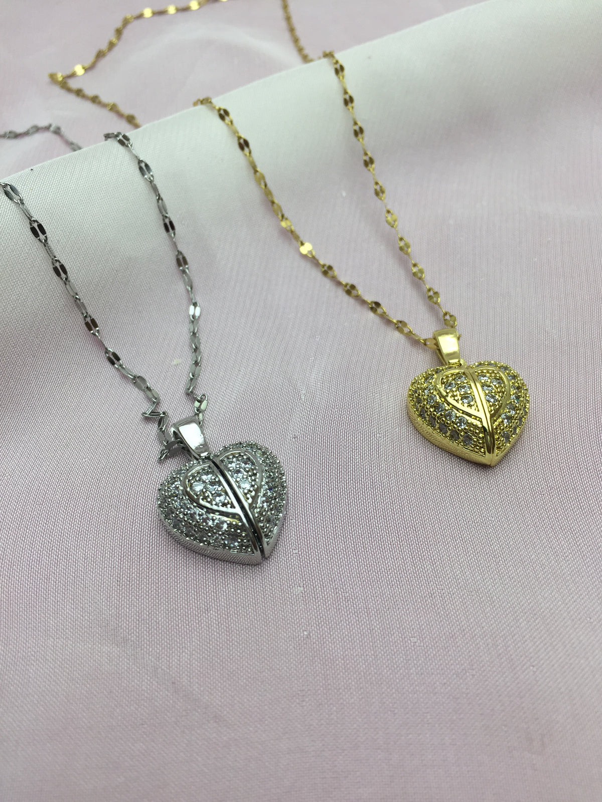 Small Heart Zircon