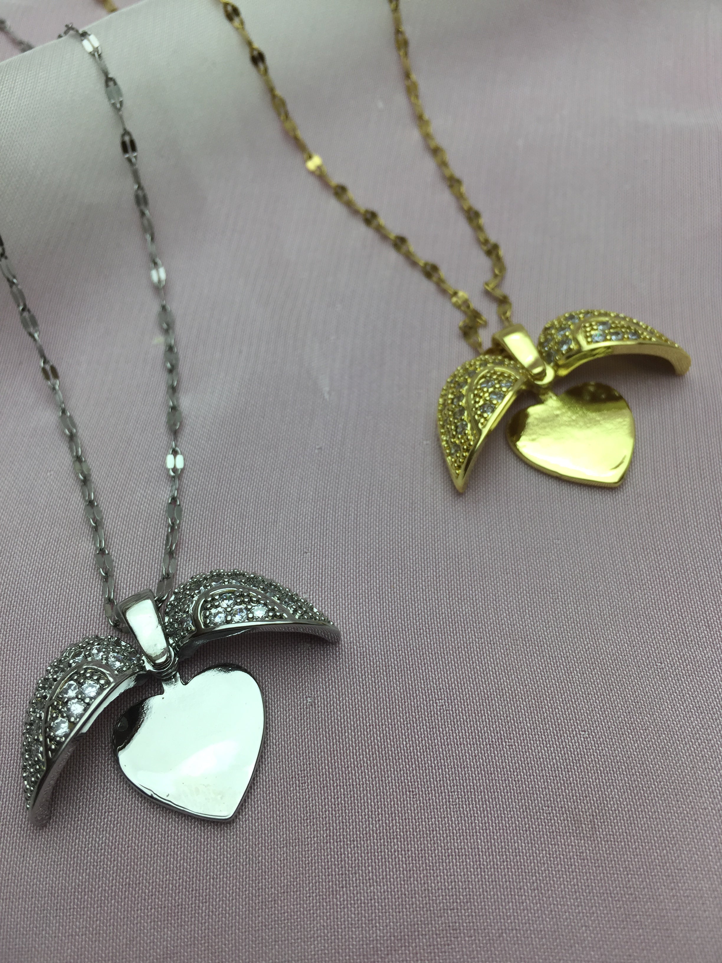 Small Heart Zircon